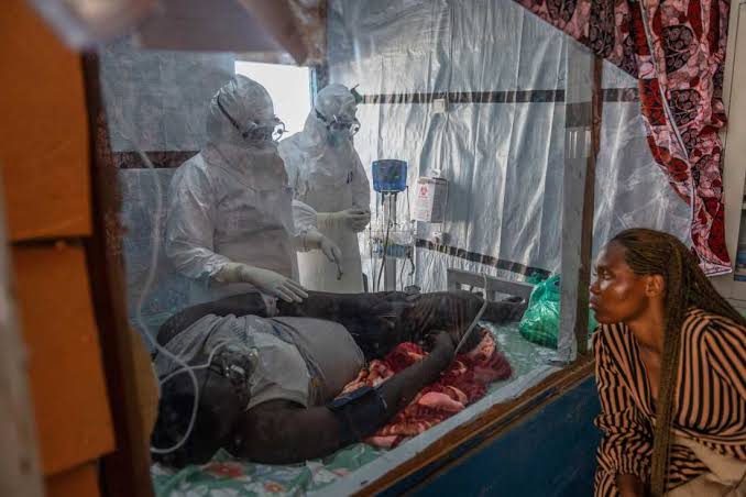 कांगो में Ebola वायरस संक्रमण के बढ़ते मामलों को दर्शाती स्वास्थ्य आपात स्थिति